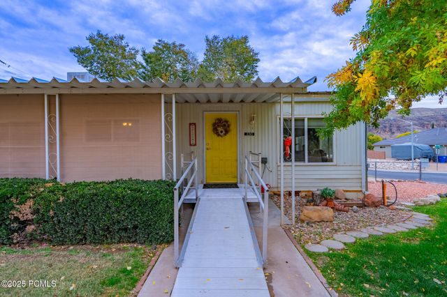 230 W 300 North, La Verkin, UT 84745