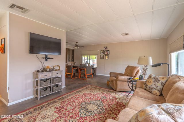 230 W 300 North, La Verkin, UT 84745