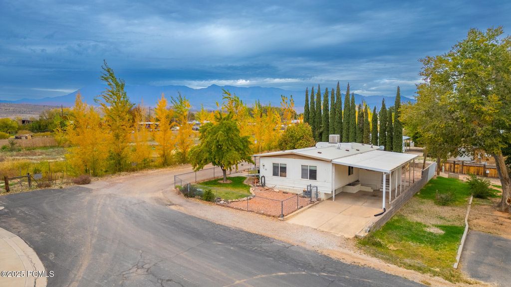 230 W 300 North, La Verkin, UT 84745