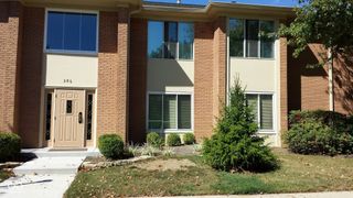 586 Hunters Drive APT D, Carmel, IN 46032