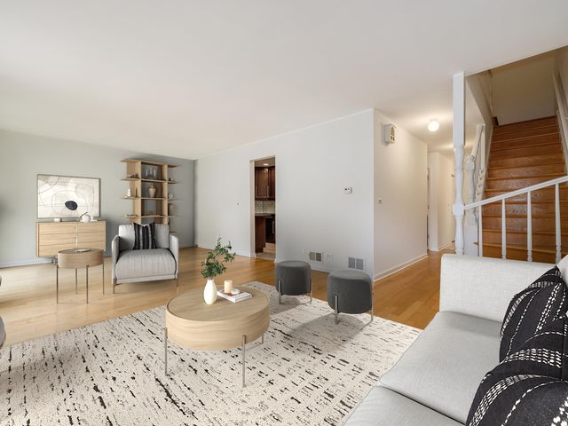 1454 Glencoe Avenue, Highland Park, IL 60035