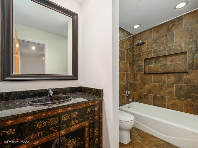 1454 Glencoe Avenue, Highland Park, IL 60035