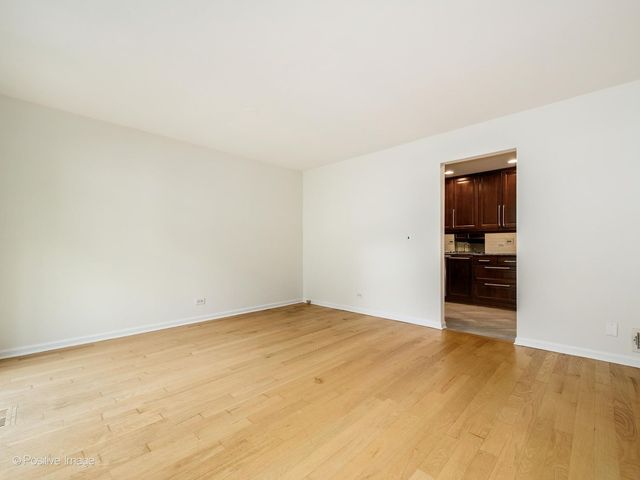1454 Glencoe Avenue, Highland Park, IL 60035