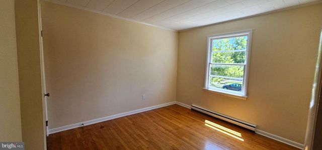 204 E WHITLOCK AVE, Winchester, VA 22601