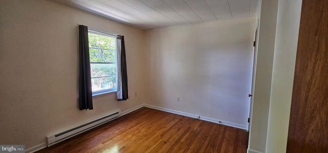 204 E WHITLOCK AVE, Winchester, VA 22601