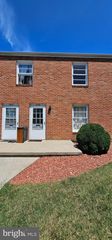 204 E WHITLOCK AVE, Winchester, VA 22601