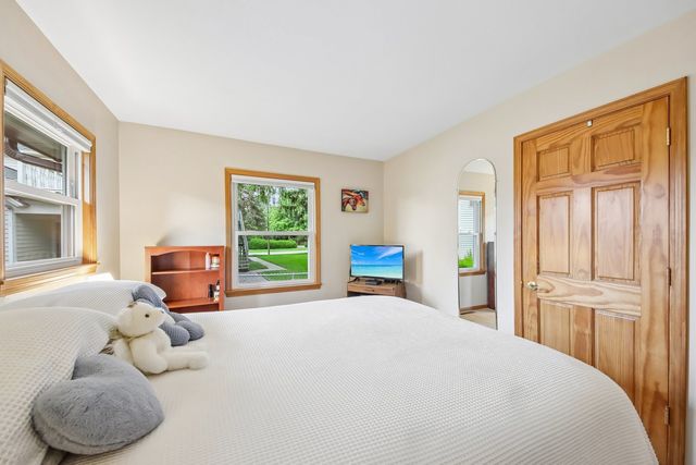 109 Weaver Drive, Cary, IL 60013