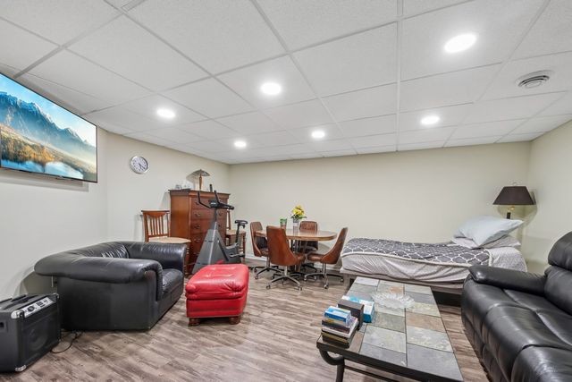 109 Weaver Drive, Cary, IL 60013