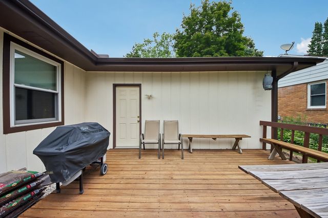 109 Weaver Drive, Cary, IL 60013