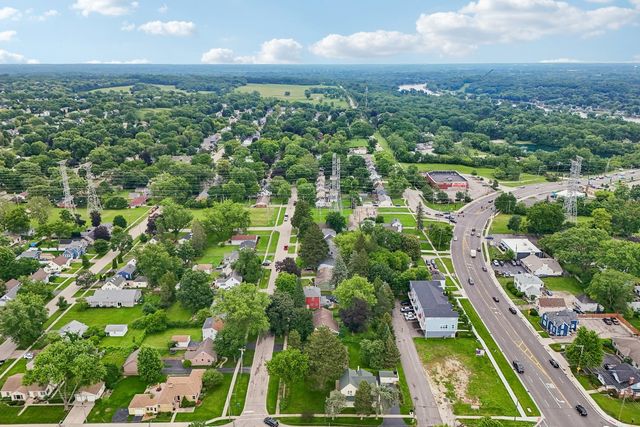 109 Weaver Drive, Cary, IL 60013