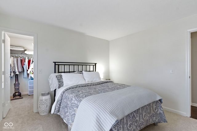 7827 Wedgetail Drive, Zionsville, IN 46077