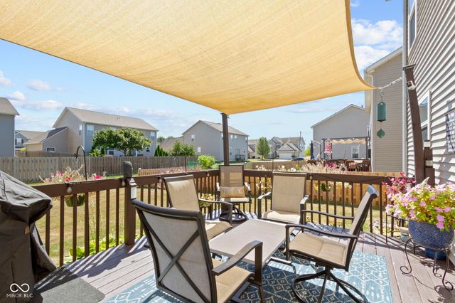 7827 Wedgetail Drive, Zionsville, IN 46077