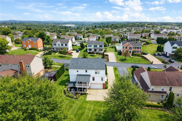 1008 Dunedin Dr, Hempfield Twp, PA 15601