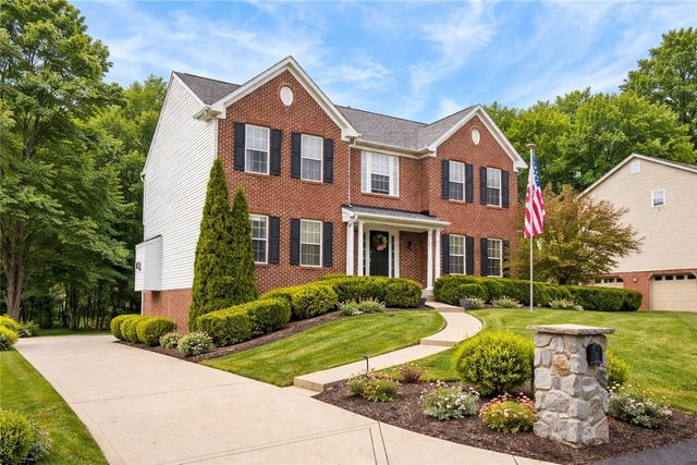 1008 Dunedin Dr, Hempfield Twp, PA 15601