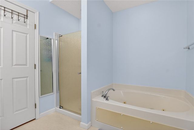 1008 Dunedin Dr, Hempfield Twp, PA 15601