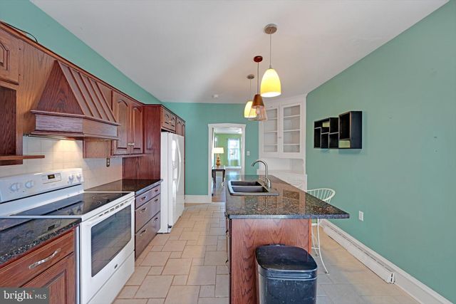 20 W FULTON ST, Ephrata, PA 17522