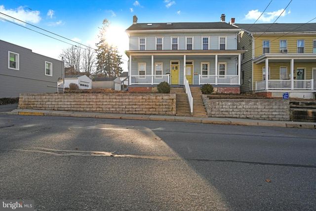 20 W FULTON ST, Ephrata, PA 17522