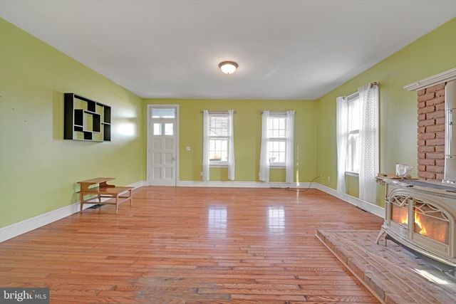 20 W FULTON ST, Ephrata, PA 17522