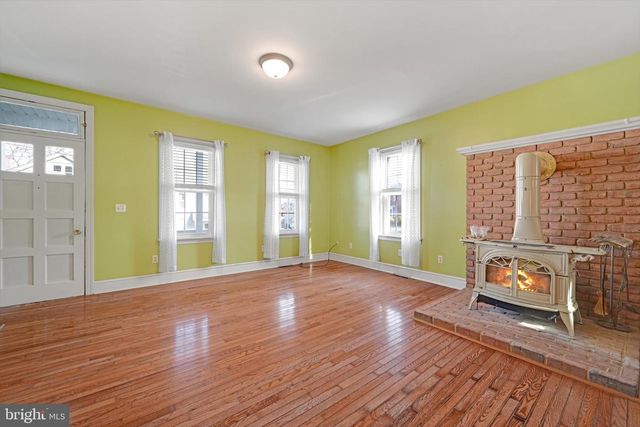 20 W FULTON ST, Ephrata, PA 17522