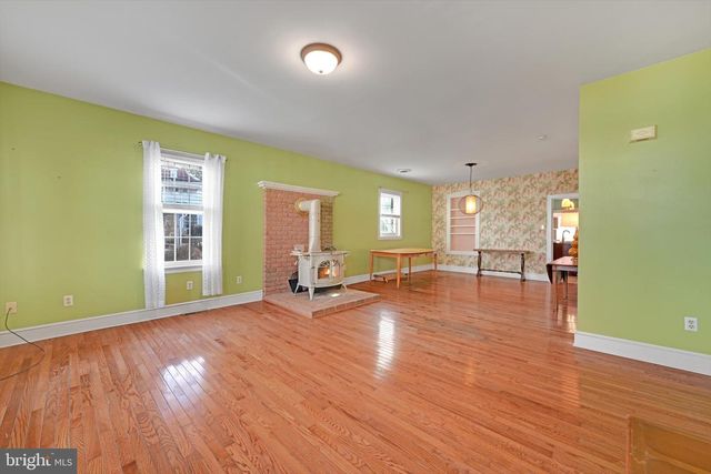 20 W FULTON ST, Ephrata, PA 17522