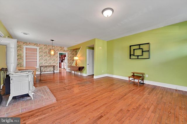 20 W FULTON ST, Ephrata, PA 17522