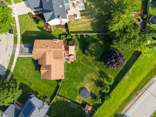 495 W Cimarron Drive, Aurora, IL 60504