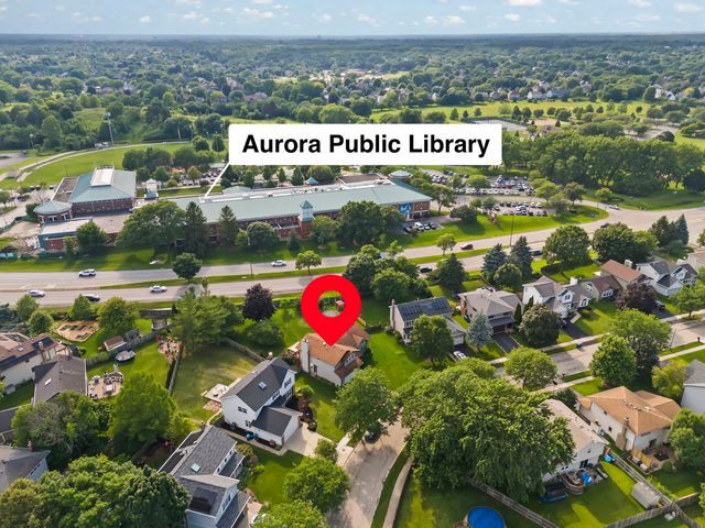 495 W Cimarron Drive, Aurora, IL 60504