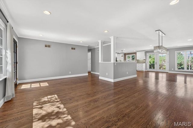 12467 Ballas Meadows Drive, Des Peres, MO 63131