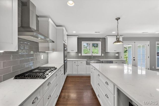 12467 Ballas Meadows Drive, Des Peres, MO 63131