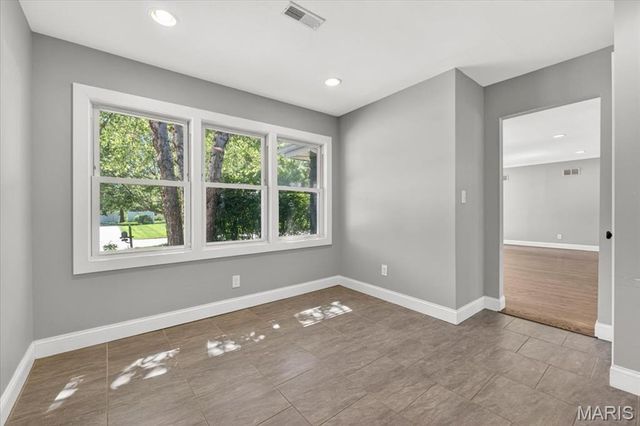 12467 Ballas Meadows Drive, Des Peres, MO 63131