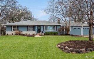 12467 Ballas Meadows Drive, Des Peres, MO 63131