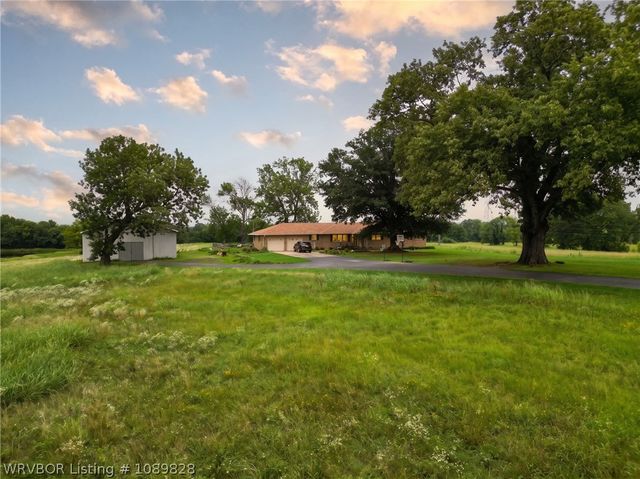 200 E Kibler Highway, Alma, AR 72921