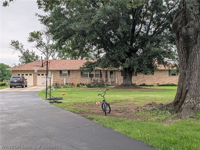 200 E Kibler Highway, Alma, AR 72921