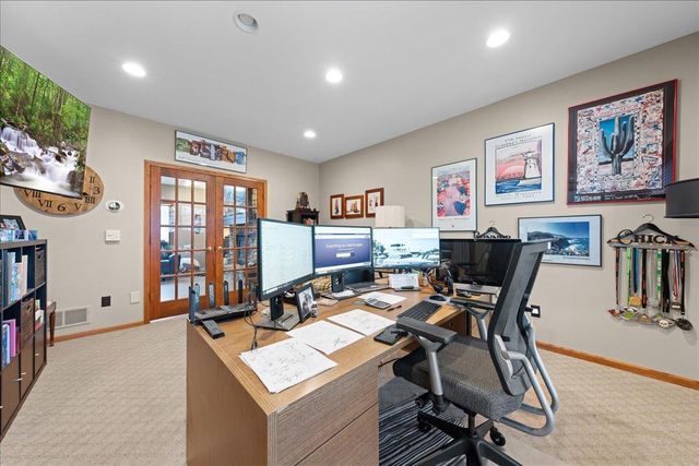 2223 White Pine Road, Hudson, WI 54016