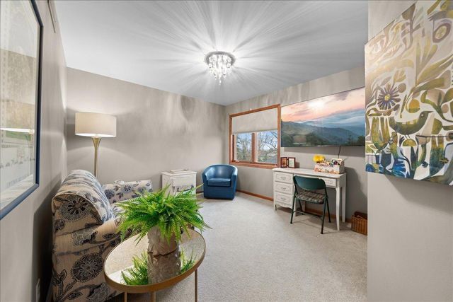 2223 White Pine Road, Hudson, WI 54016