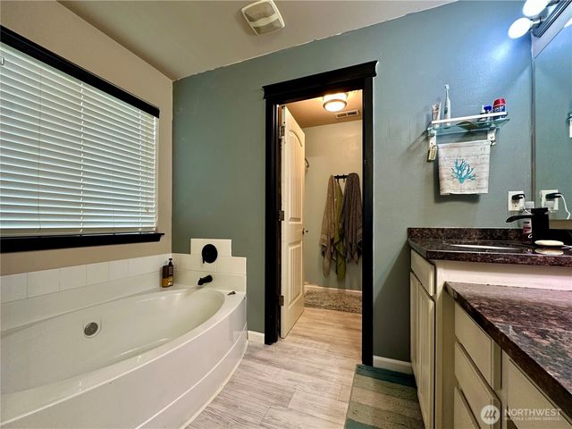 1815 65th Court SE, Tumwater, WA 98501