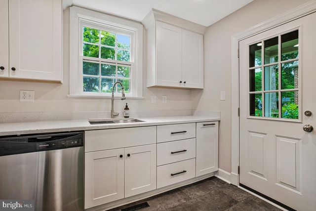 829 GLEN ALLEN DR, Baltimore, MD 21229