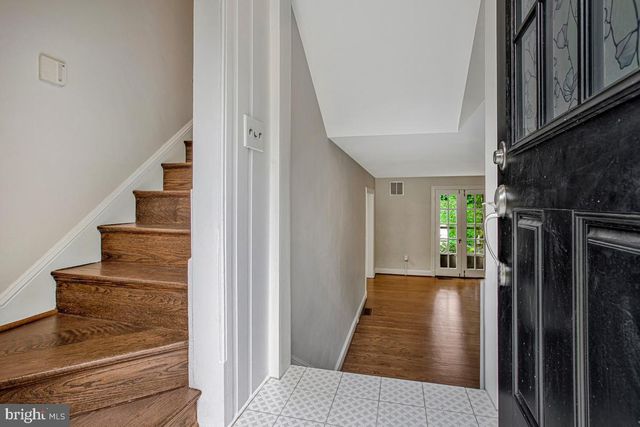 829 GLEN ALLEN DR, Baltimore, MD 21229