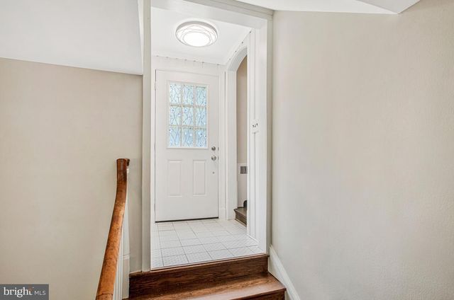829 GLEN ALLEN DR, Baltimore, MD 21229