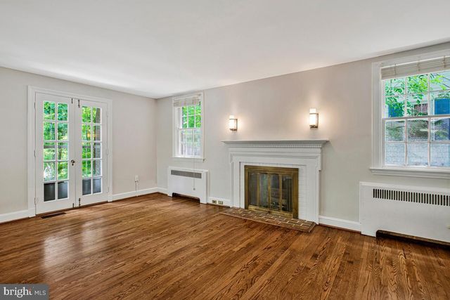 829 GLEN ALLEN DR, Baltimore, MD 21229