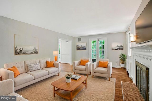 829 GLEN ALLEN DR, Baltimore, MD 21229