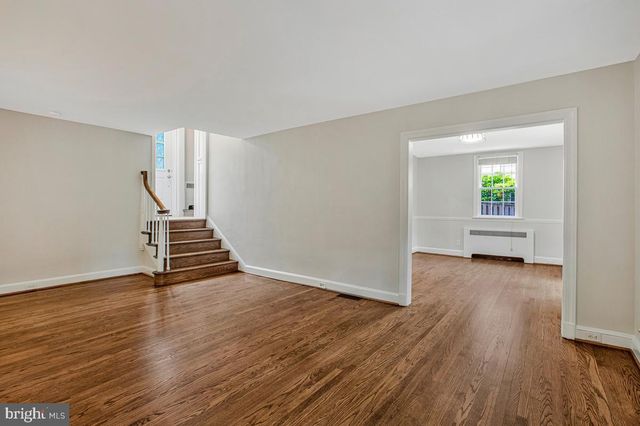 829 GLEN ALLEN DR, Baltimore, MD 21229