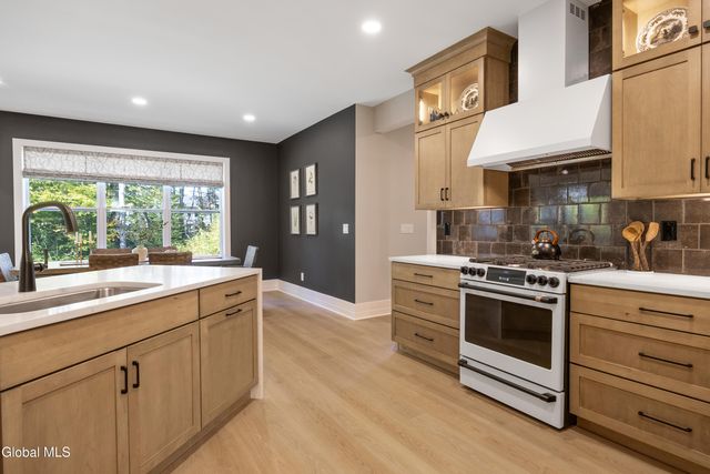 34 Tamarack Street, Ballston, NY 12019