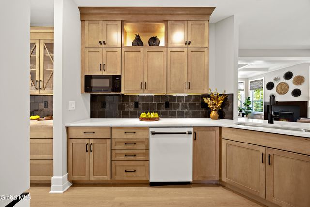 34 Tamarack Street, Ballston, NY 12019