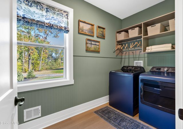 34 Tamarack Street, Ballston, NY 12019