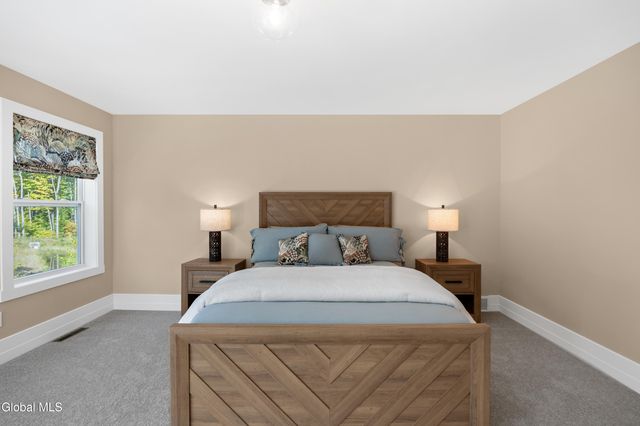 34 Tamarack Street, Ballston, NY 12019