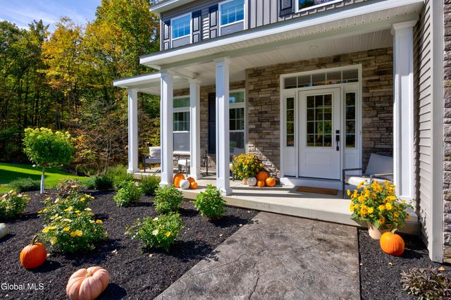 34 Tamarack Street, Ballston, NY 12019