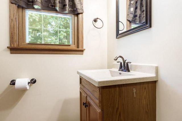 807 E Holiday Drive, Beloit, WI 53511