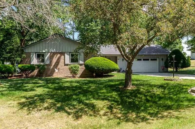 807 E Holiday Drive, Beloit, WI 53511