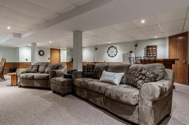 807 E Holiday Drive, Beloit, WI 53511
